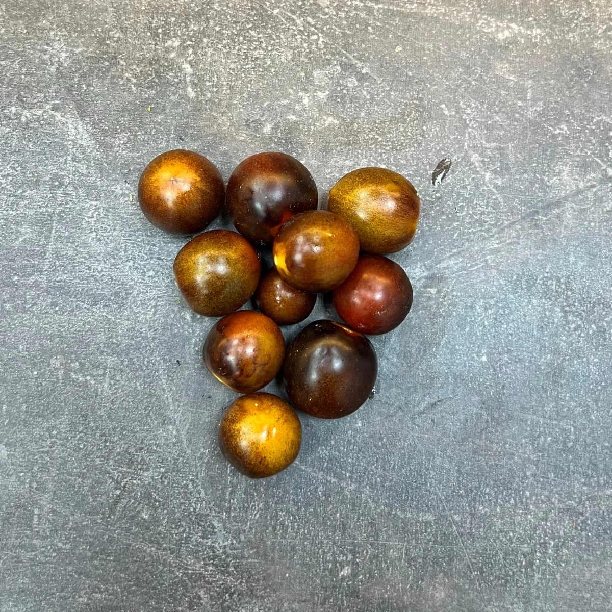 Томат "черри" черный